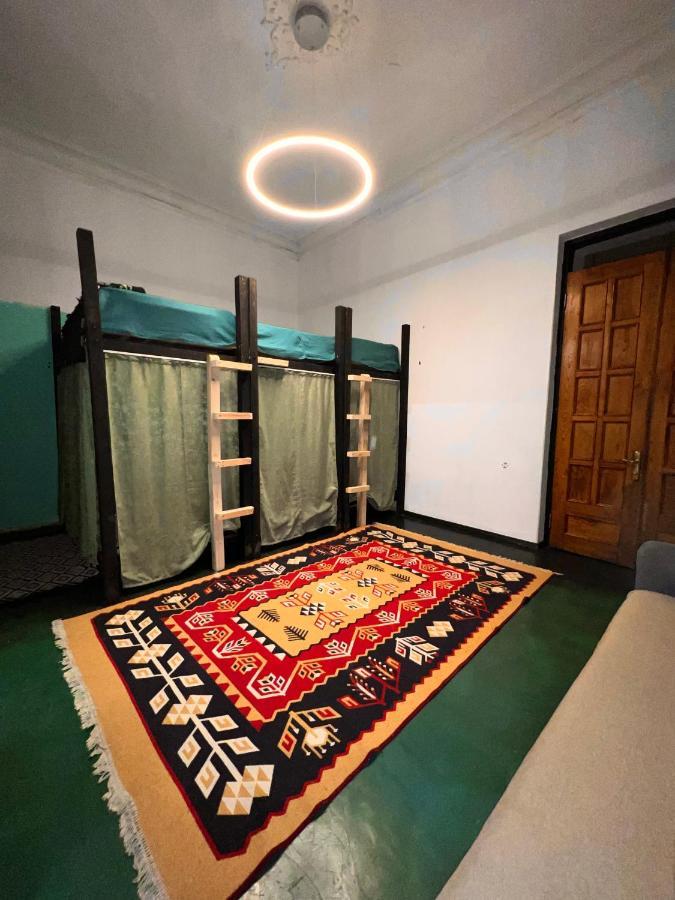 Eco Rooms Batoemi Buitenkant foto
